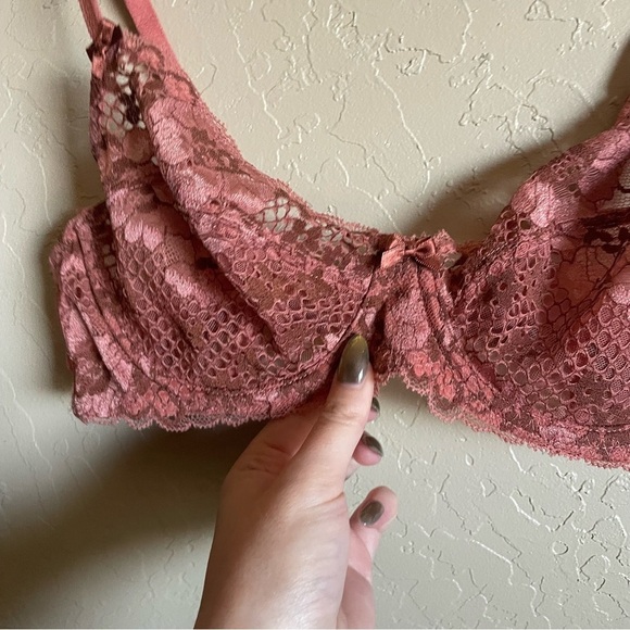 Adore Me Pink Underwire Lace Bra - Picture 4 of 9